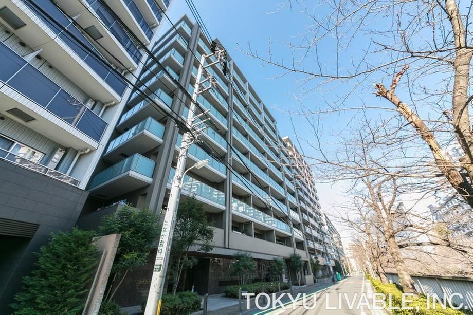 2LDK apartment in Shinagawa Ward, Tokyo - Photo 1