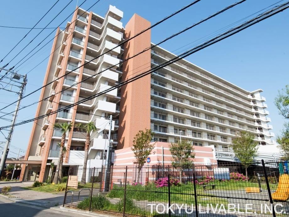 3LDK apartment in Chigasaki, Kanagawa - Photo 1
