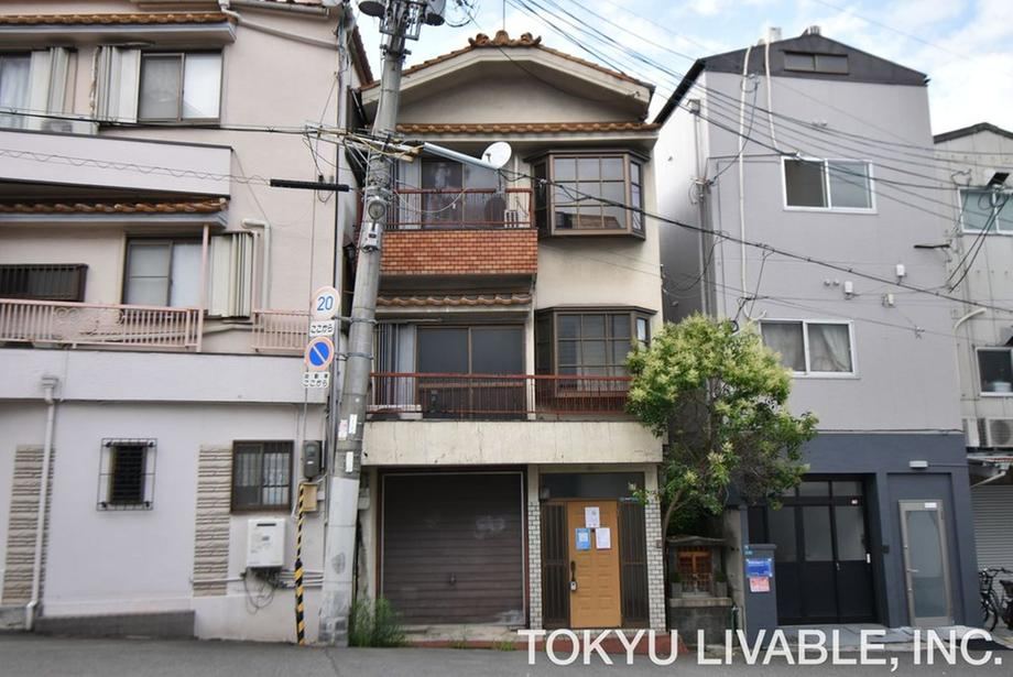 3LDK house in Higashinari Ward, Osaka - Photo 1