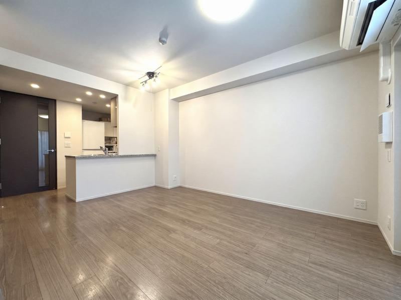 2LDK apartment in Nerima Ward, Tokyo - Photo 1