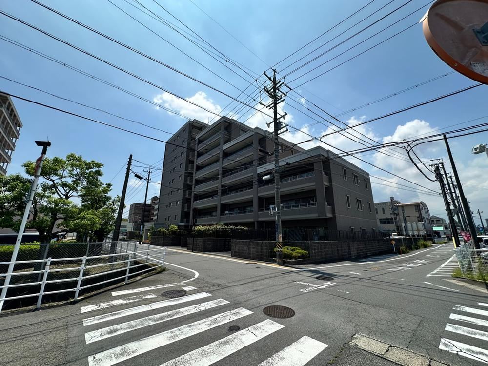 4LDK+S apartment in Yokkaichi, Mie - Photo 1