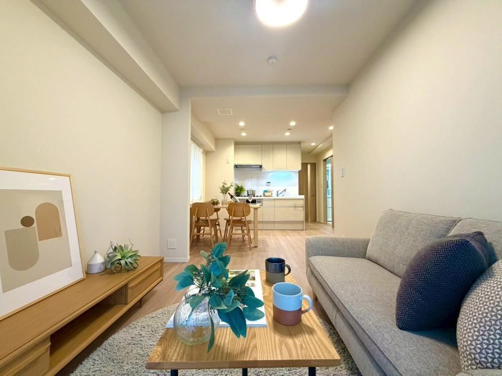 2LDK+S apartment in Nakano Ward, Tokyo - Photo 1