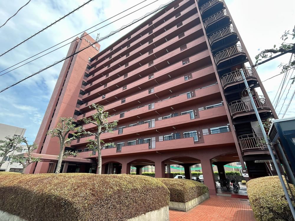 3LDK apartment in Minami Ward, Hiroshima - Photo 1
