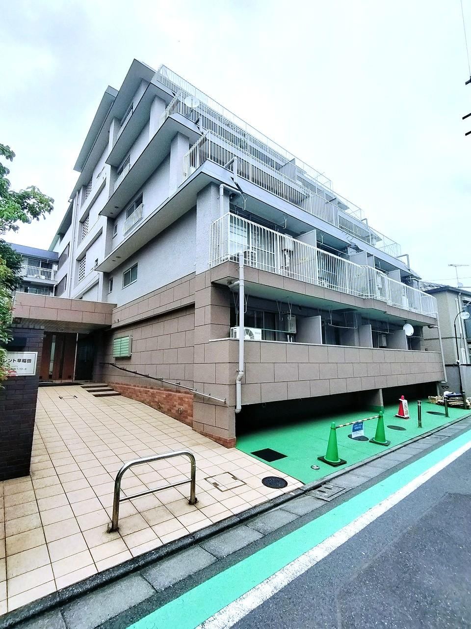 2DK apartment in Toshima Ward, Tokyo - Photo 1