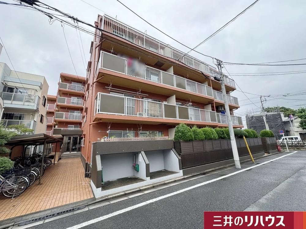 2LDK+S apartment in Katsushika Ward, Tokyo - Photo 1