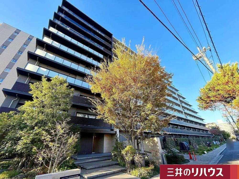 3LDK apartment in Akishima, Tokyo - Photo 1