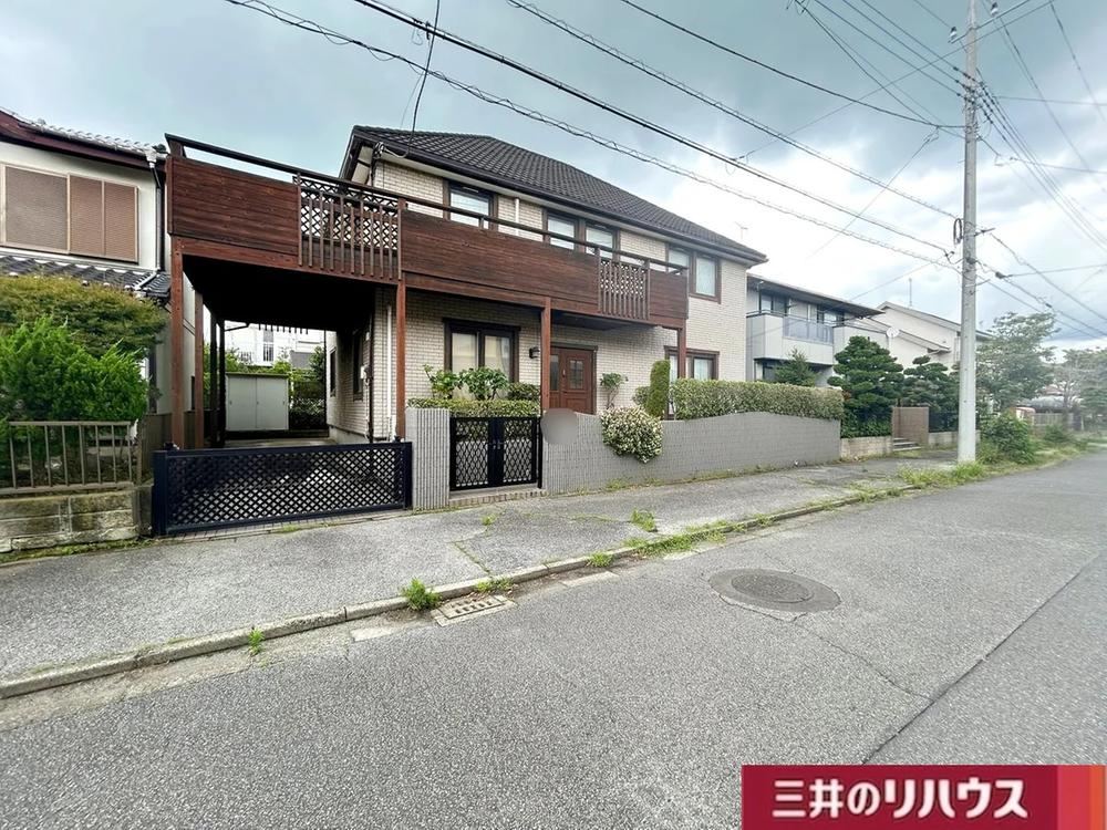 5LDK house in Toride, Ibaraki - Photo 1