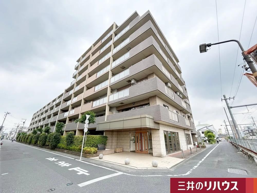 3LDK apartment in Fussa, Tokyo - Photo 1