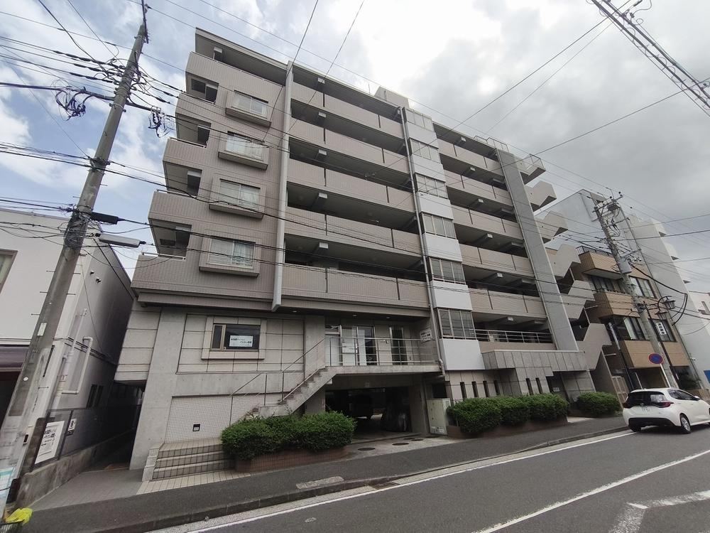 3LDK apartment in Tsurumi Ward, Yokohama, Kanagawa - Photo 1