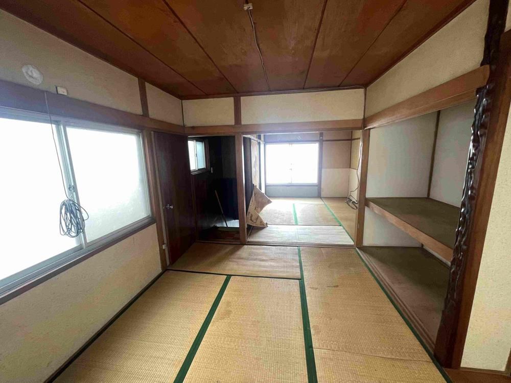 3DK house in Higashiosaka, Osaka - Photo 1