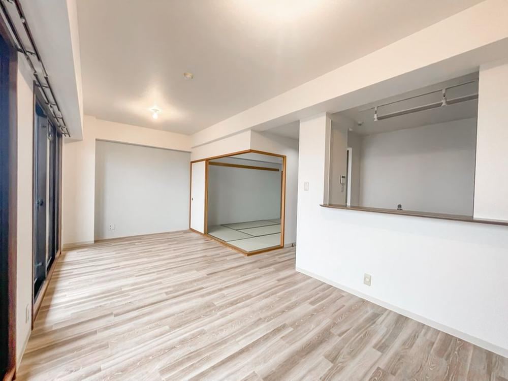 2LDK apartment in Hirano Ward, Osaka - Photo 1