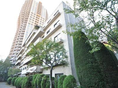 3LDK apartment in Minato Ward, Tokyo - Photo 1
