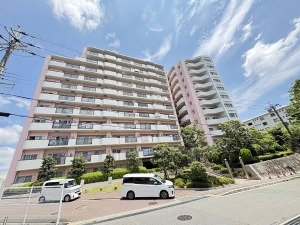 3LDK apartment in Osakasayama, Osaka - Photo 1