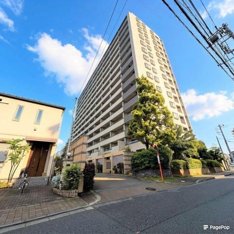 4LDK apartment in Hanamigawa Ward, Chiba - Photo 1
