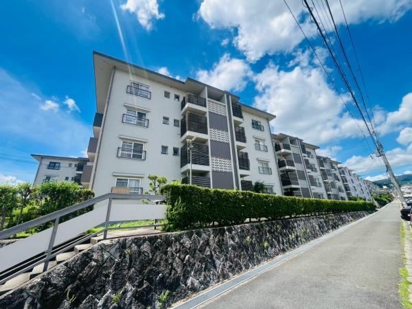 2LDK apartment in Oyamazaki, Otokuni District, Kyoto - Photo 1