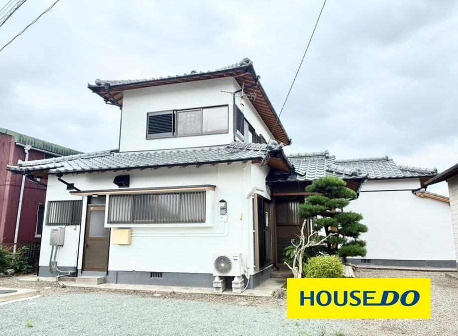 5LDK house in Kurume, Fukuoka - Photo 1