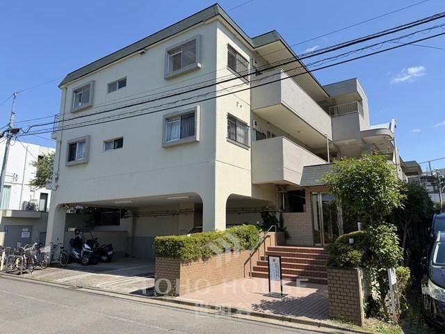 2LDK apartment in Setagaya Ward, Tokyo - Photo 1
