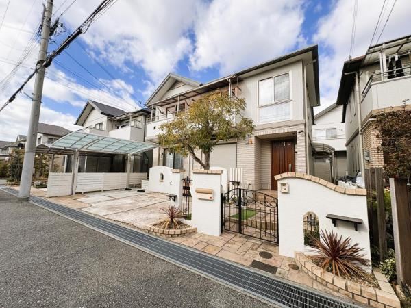 5LDK house in Nishi Ward, Kobe, Hyogo - Photo 1