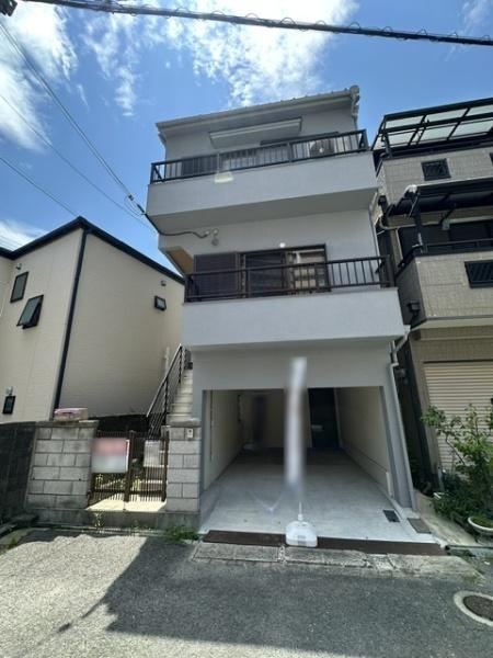 2LDK house in Neyagawa, Osaka - Photo 1
