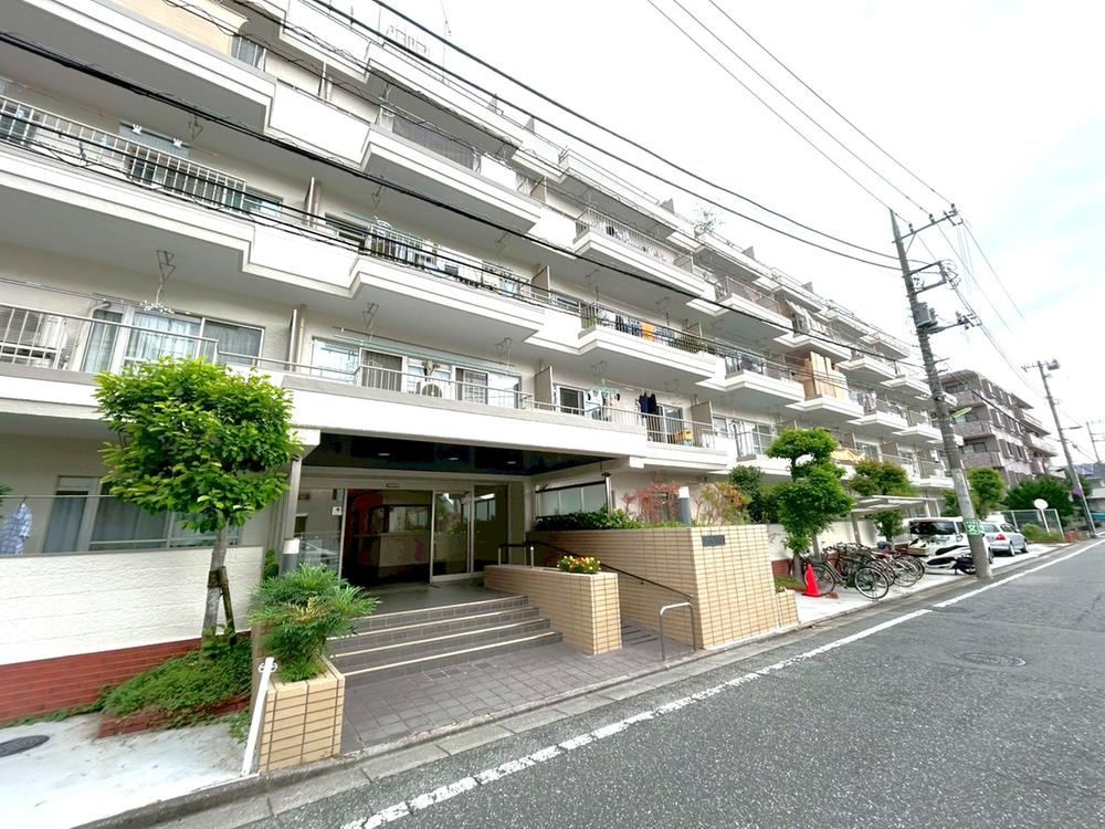2LDK apartment in Setagaya Ward, Tokyo - Photo 1