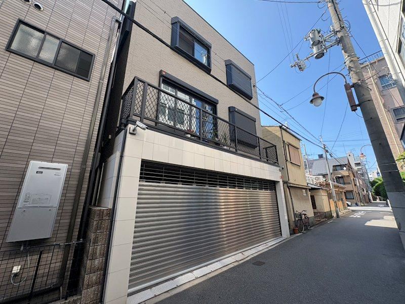 6LDK house in Naniwa Ward, Osaka - Photo 1