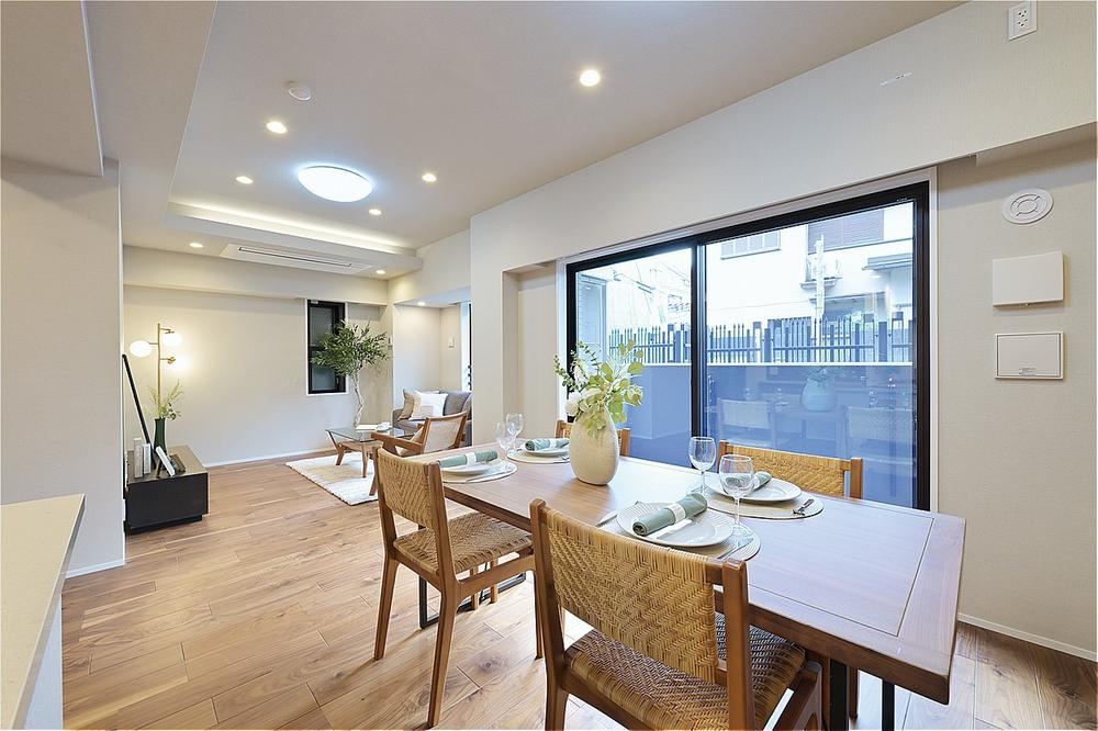 2LDK apartment in Shinjuku Ward, Tokyo - Photo 1