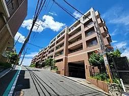 3LDK apartment in Hirakata, Osaka - Photo 1