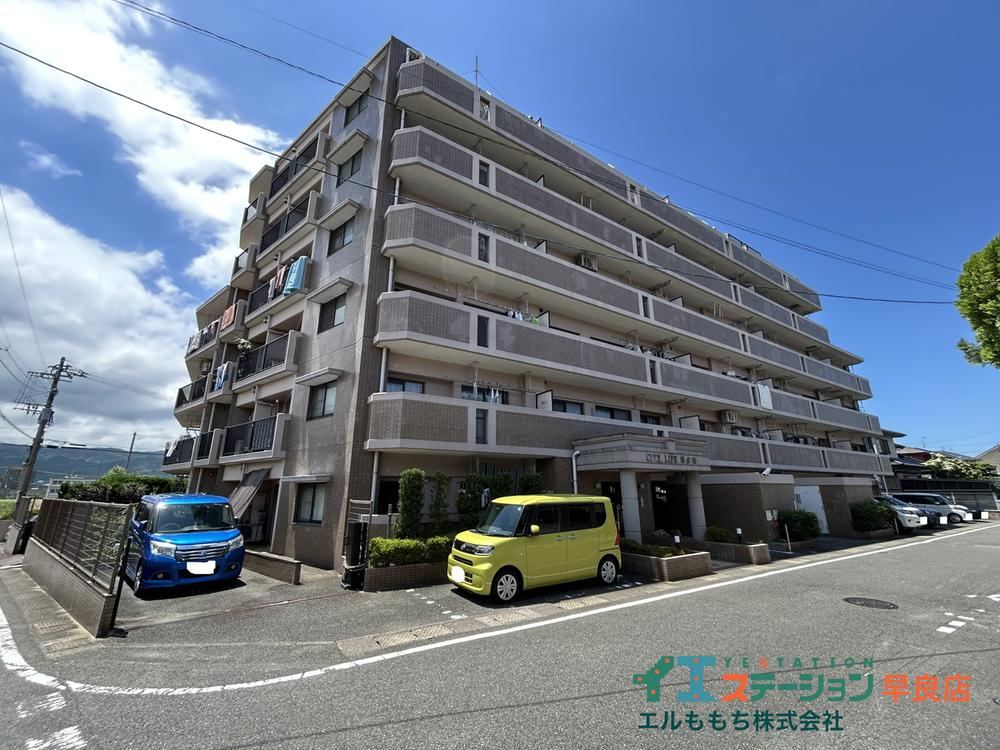 3LDK apartment in Kasuga, Fukuoka - Photo 1