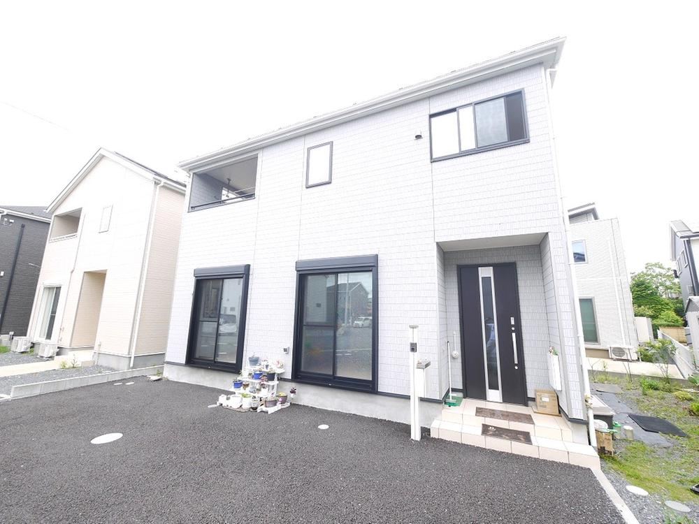4LDK+S house in Yachimata, Chiba - Photo 1