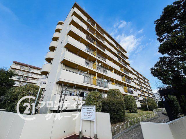 2LDK apartment in Nishiyodogawa Ward, Osaka - Photo 1