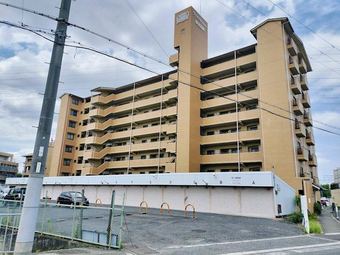 3LDK apartment in Tadaoka, Semboku District