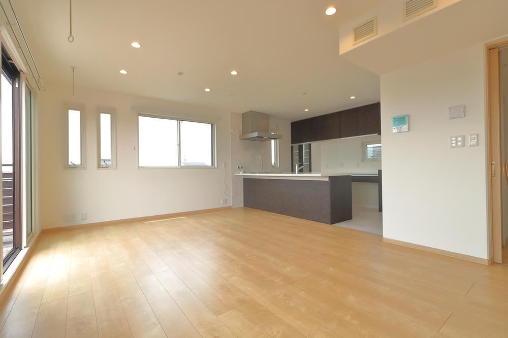 2LDK+2S house in Minami Ward, Sagamihara, Kanagawa - Photo 1