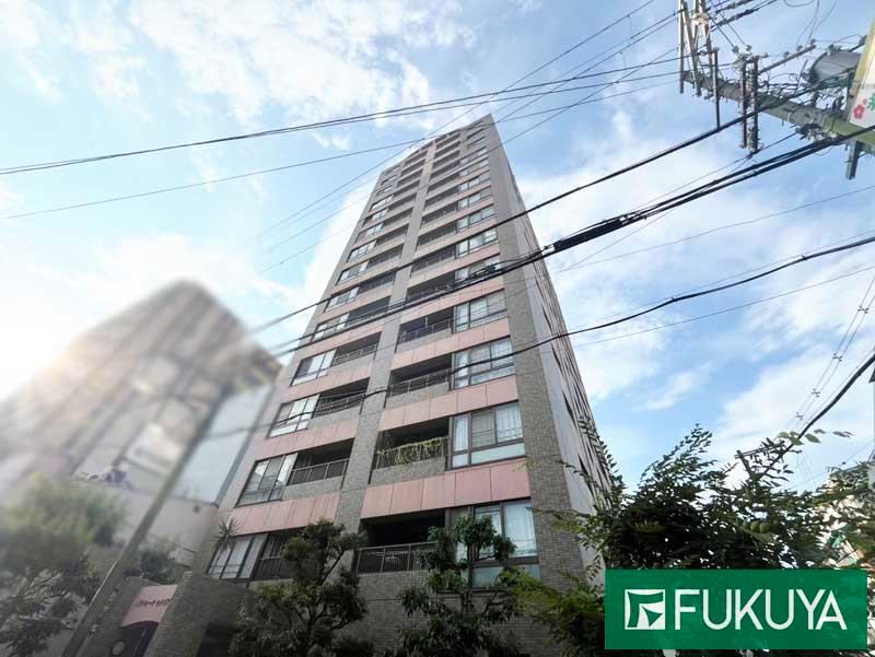 1LDK apartment in Kita Ward, Osaka - Photo 1