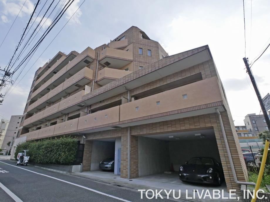 1LDK apartment in Setagaya Ward, Tokyo - Photo 1