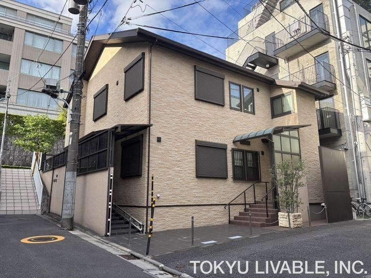 144 m² land in Minato Ward, Tokyo - Photo 1