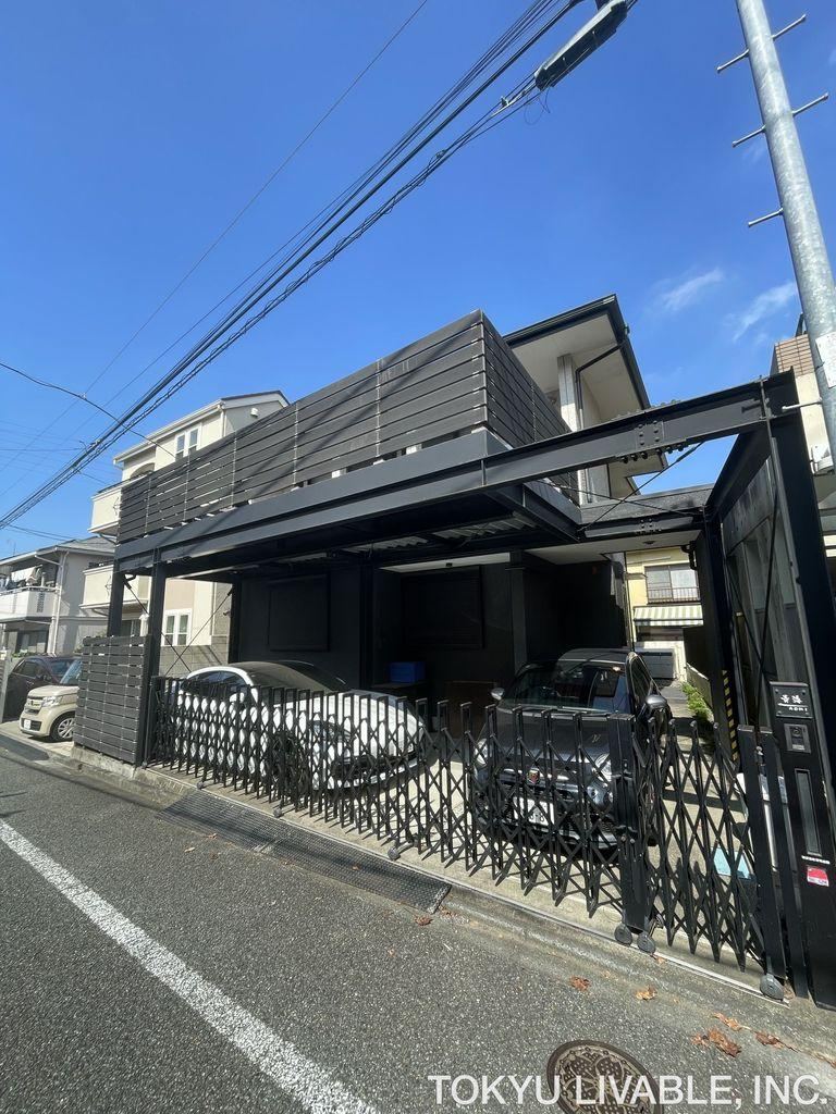 4LDK house in Setagaya Ward, Tokyo - Photo 1