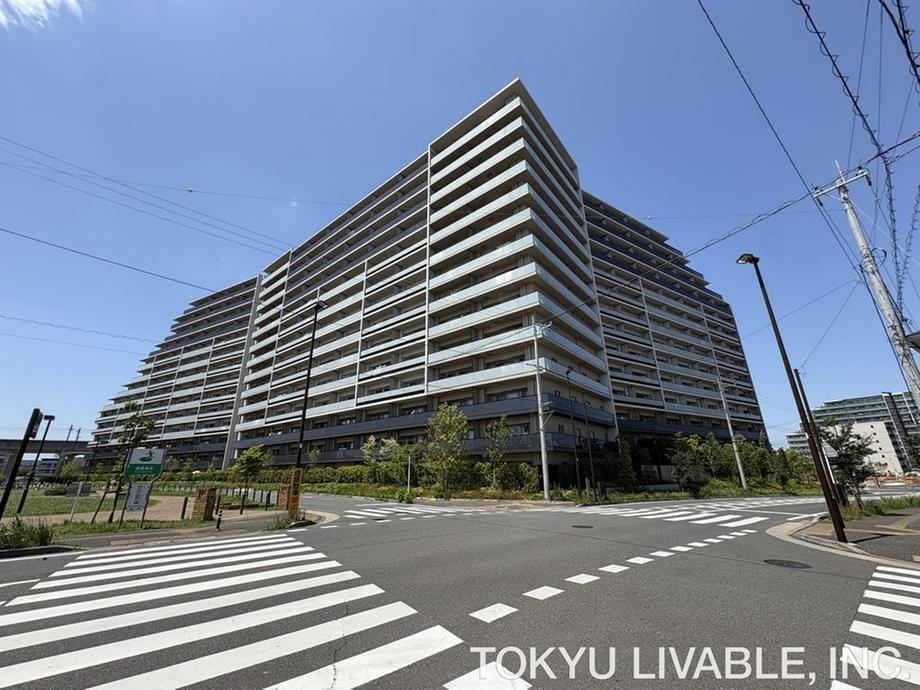 3LDK apartment in Kashiwa, Chiba - Photo 1