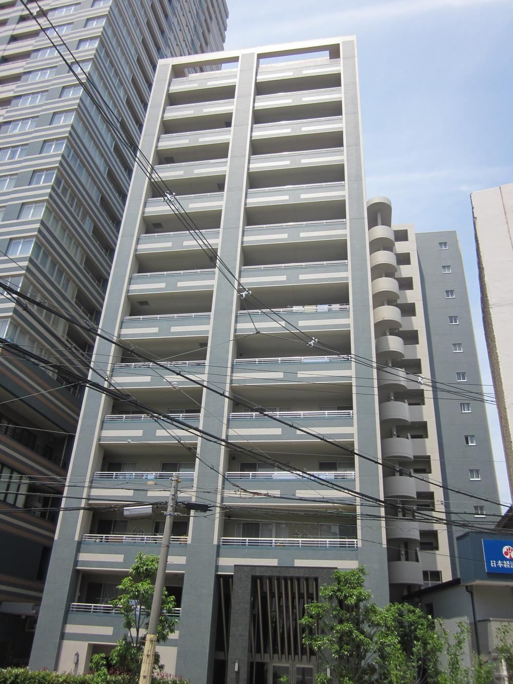 4LDK apartment in Moriguchi, Osaka - Photo 1