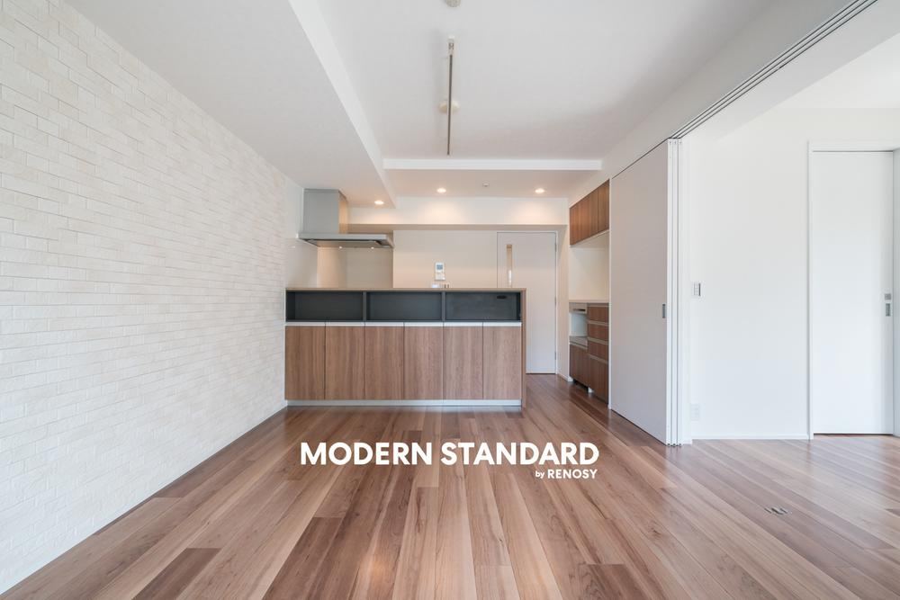 2LDK apartment in Meguro Ward, Tokyo - Photo 1