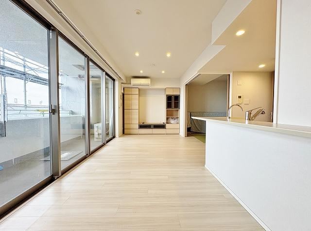 3LDK apartment in Koshigaya, Saitama - Photo 1