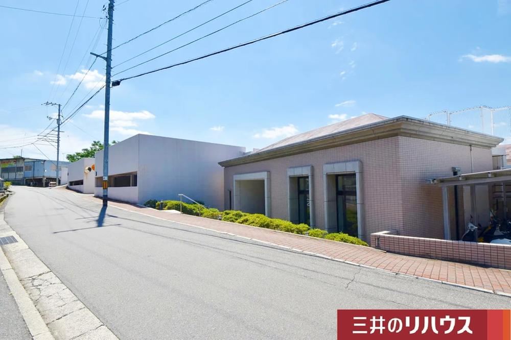 3LDK apartment in Higashi Ward, Hiroshima - Photo 1
