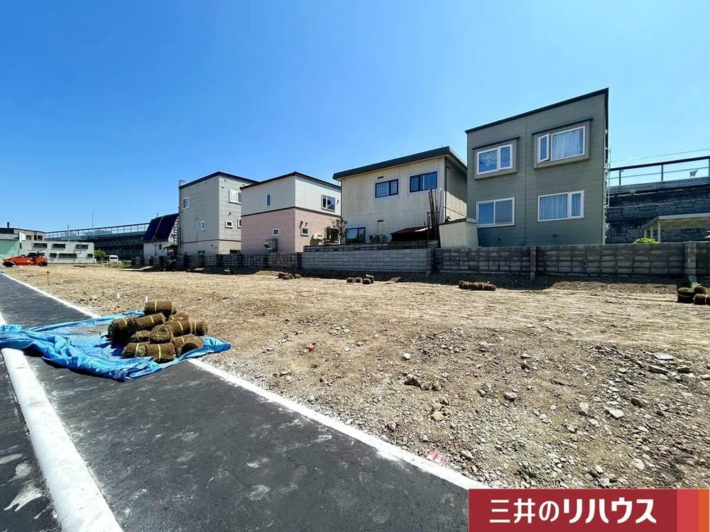 113 m² land in Nishi Ward, Sapporo, Hokkaido - Photo 1