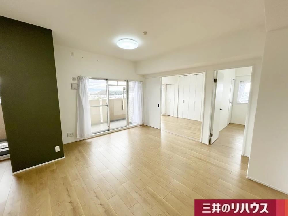 3LDK apartment in Kita Ward, Sakai, Osaka - Photo 1