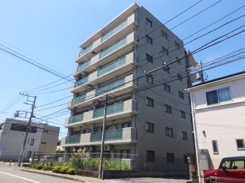 2LDK+S apartment in Atsugi, Kanagawa - Photo 1