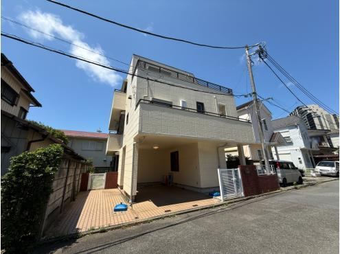 4LDK+2S house in Fujisawa, Kanagawa - Photo 1