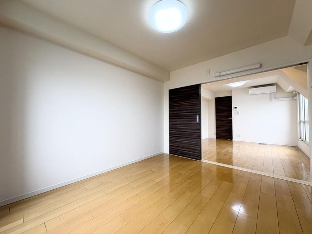 2LDK apartment in Bunkyo Ward, Tokyo - Photo 1