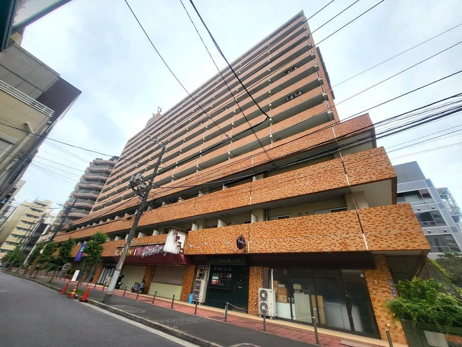 2LDK apartment in Sumida Ward, Tokyo - Photo 1