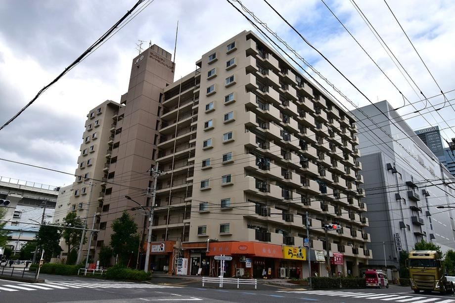 1LDK apartment in Minato Ward, Tokyo - Photo 1