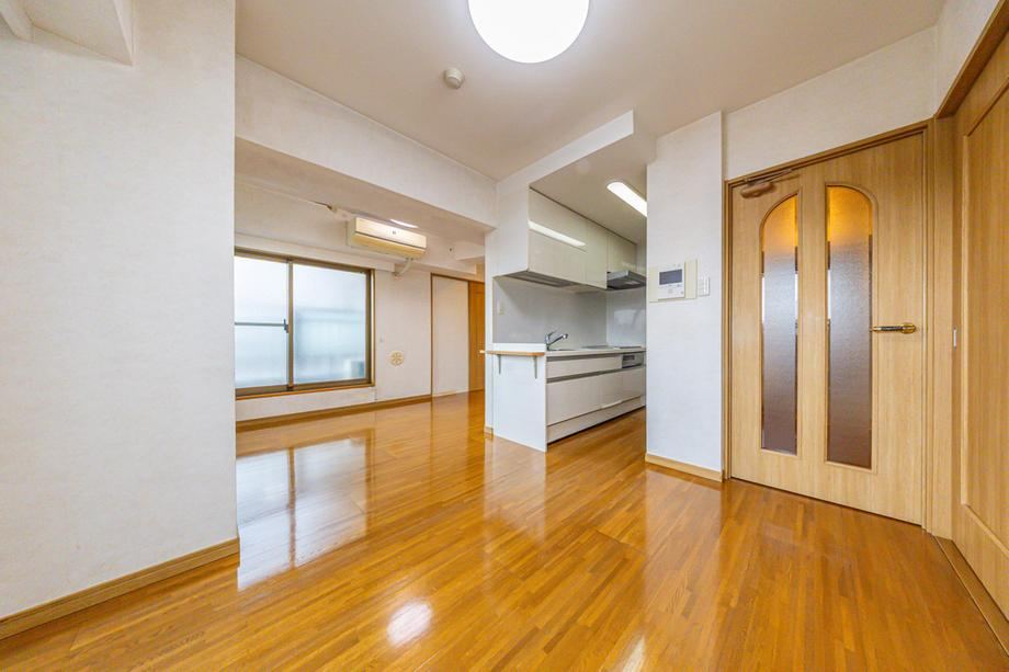 2LDK apartment in Nakano Ward, Tokyo - Photo 1