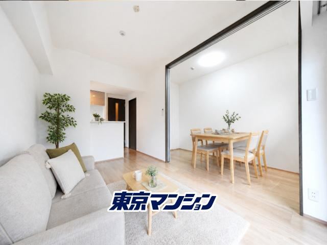 1LDK apartment in Shinjuku Ward, Tokyo - Photo 1